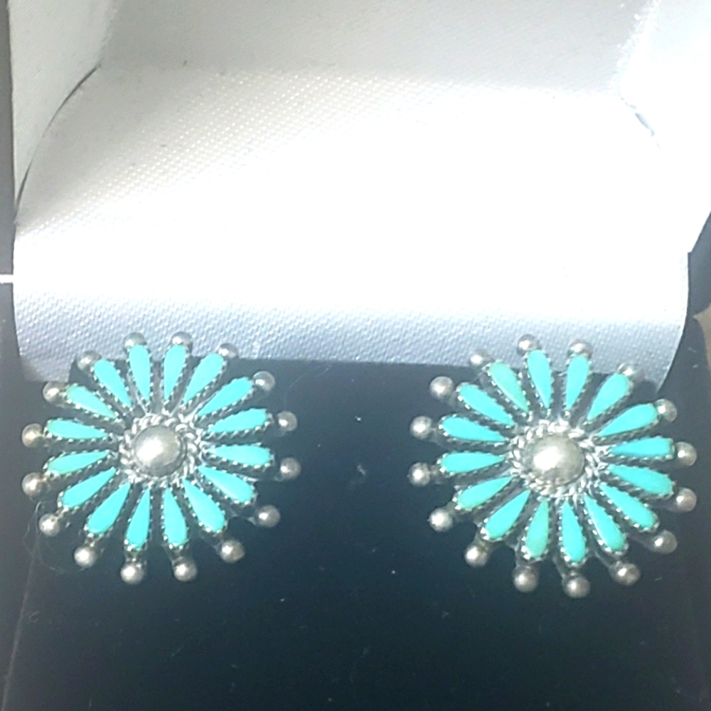Vintage Signed Zuni Petit Point Earrings